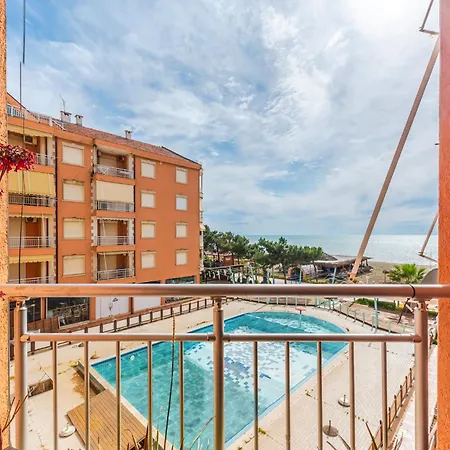 Apartment Orange Beachfront By Ps Golem (Tirana)